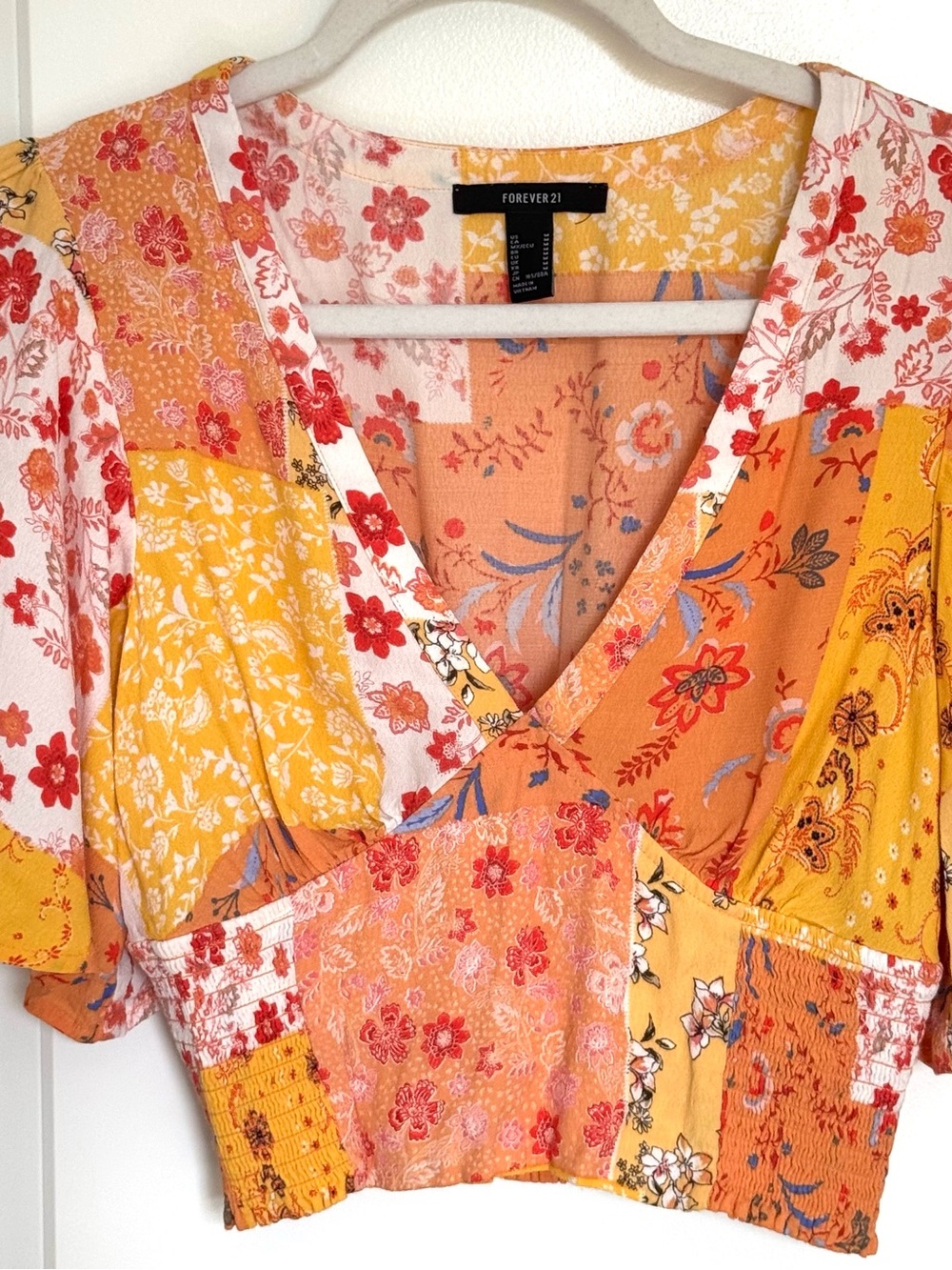 Forever 21 Floral Patchwork V-Neck Crop Top in Yellow & Orange - Picture 2 of 5